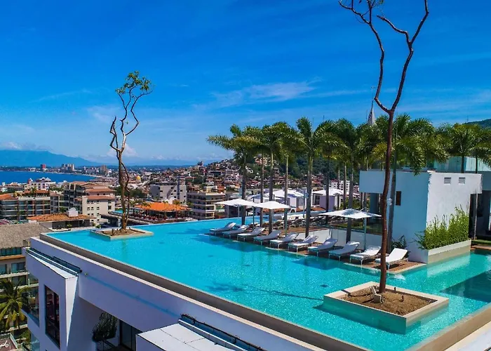 Pier 57 - 510 Luxury Rooftop 2 Bedroom Condo In Romantic Zone